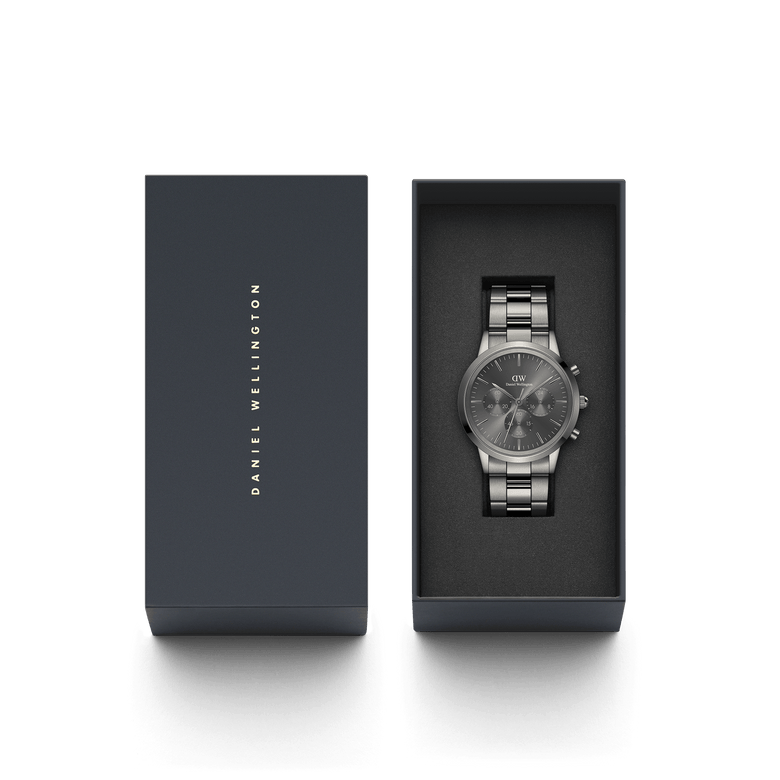 Iconic Chronograph Link Graphite