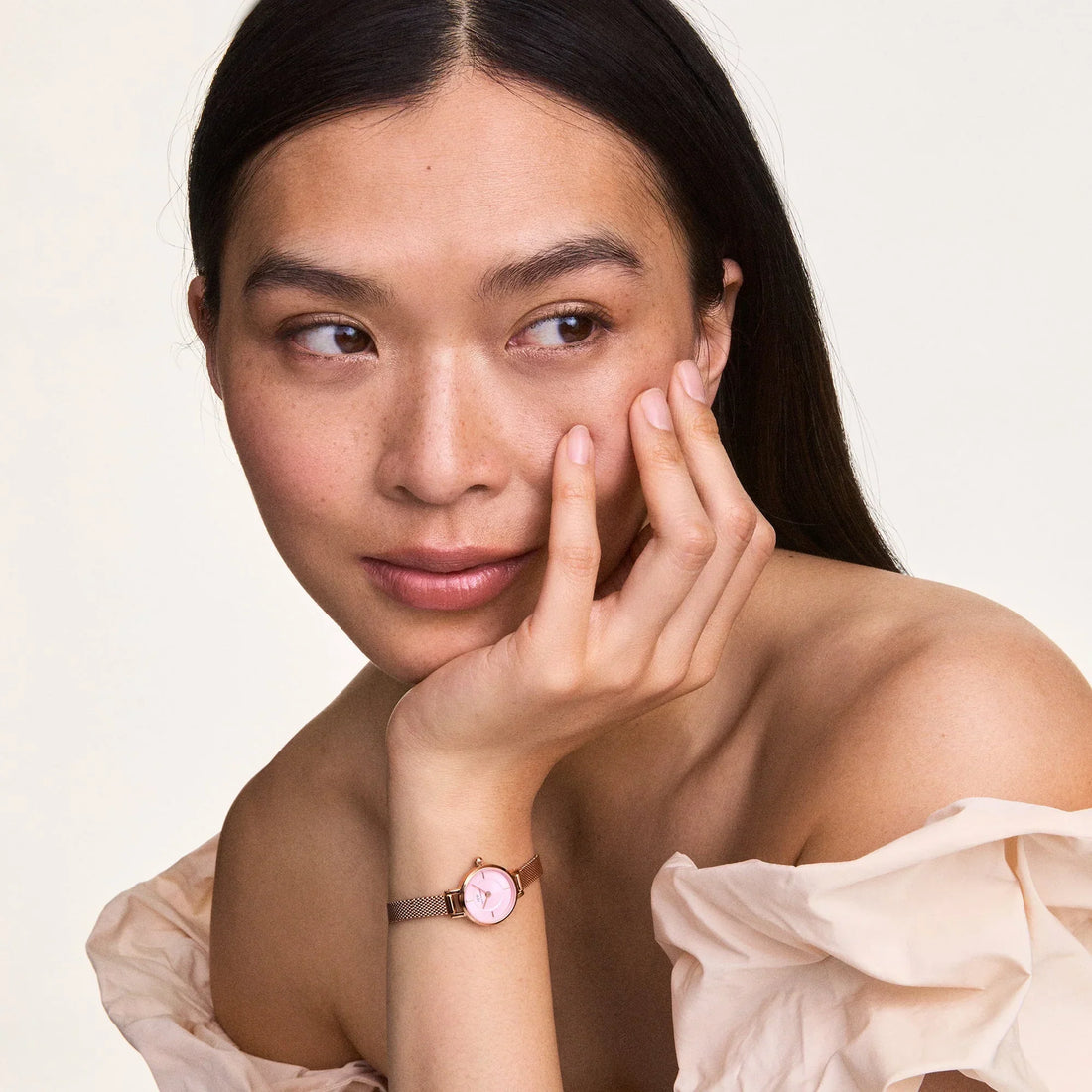 How to choose a watch for a woman – A stylish guide