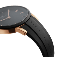 Iconic Motion - Active Lifestyle Watch in Rose Gold | DW