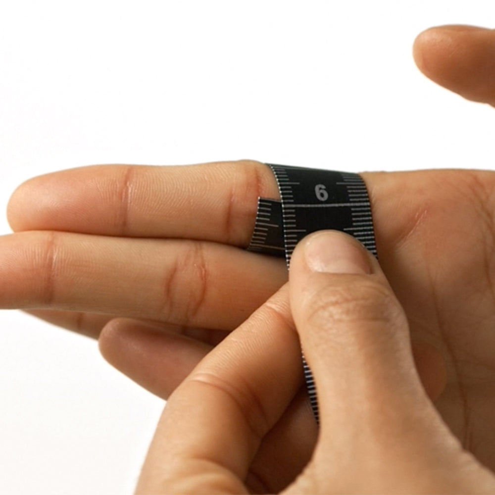 How to Measure Your Ring Size | DW US