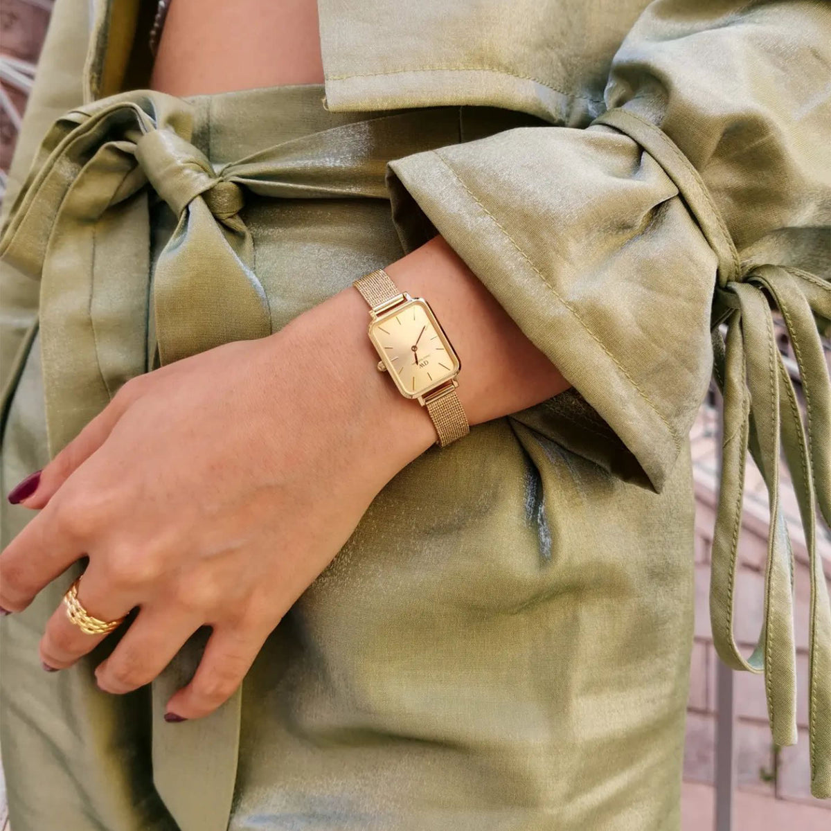 Quadro Unitone Gold square watch for women DW - Main Image