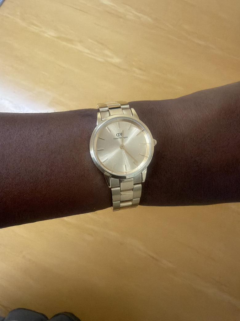 Photo from a customer review: 5 out of 5 stars, Mpho