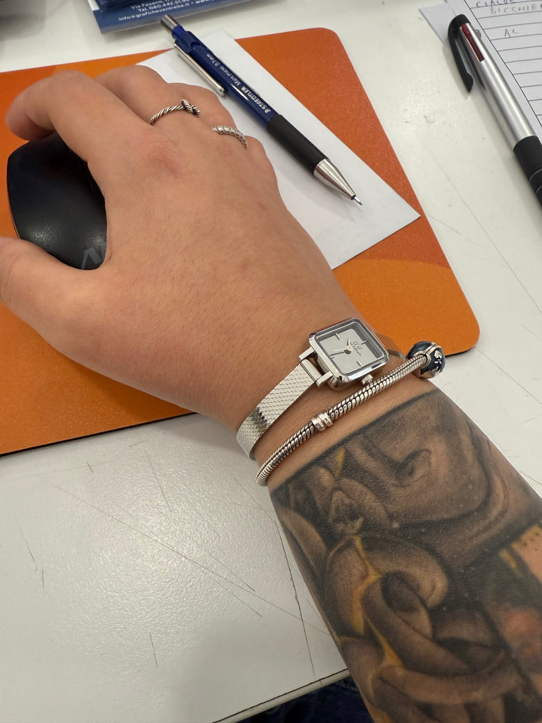 Photo from a customer review: 5 out of 5 stars, Dominique