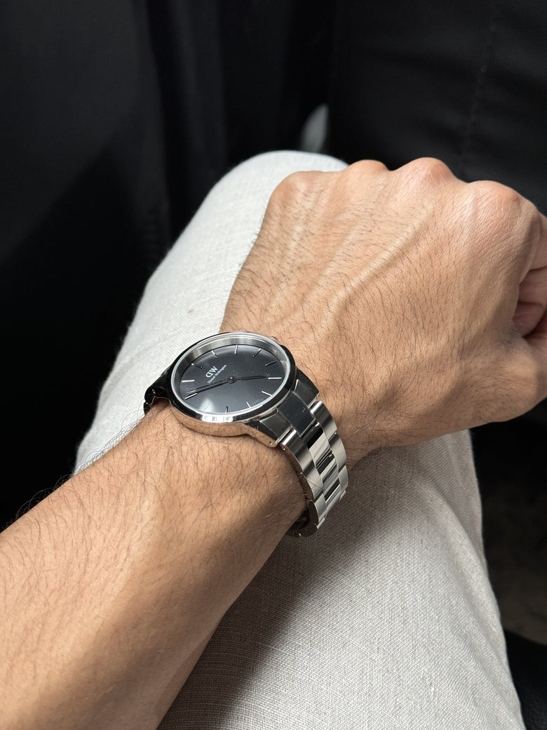Photo from a customer review: 5 out of 5 stars, Anurag