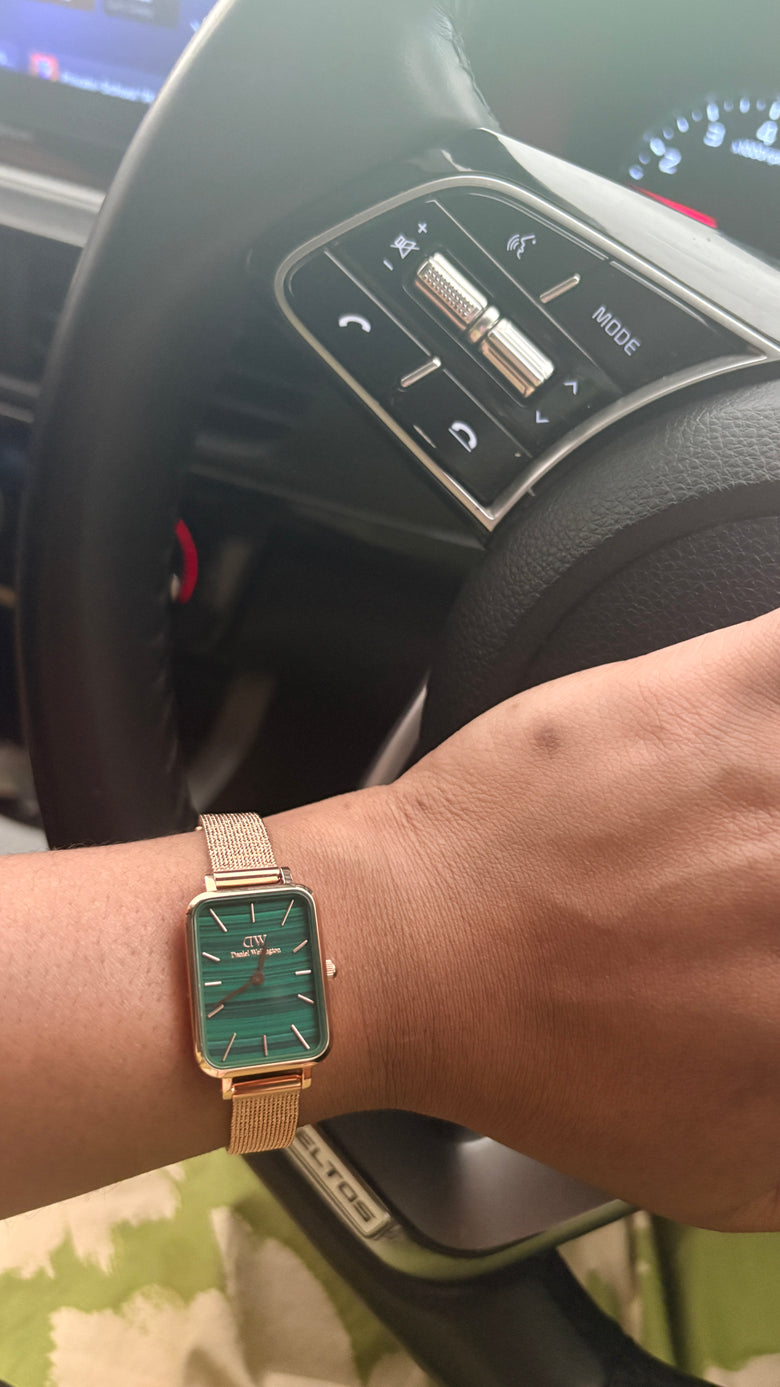 Photo from a customer review: 5 out of 5 stars, Veronica