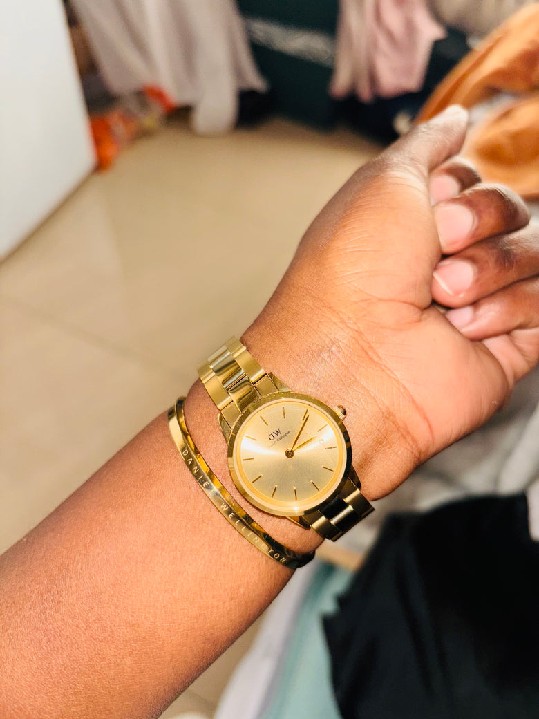 Photo from a customer review: 5 out of 5 stars, Zinhle