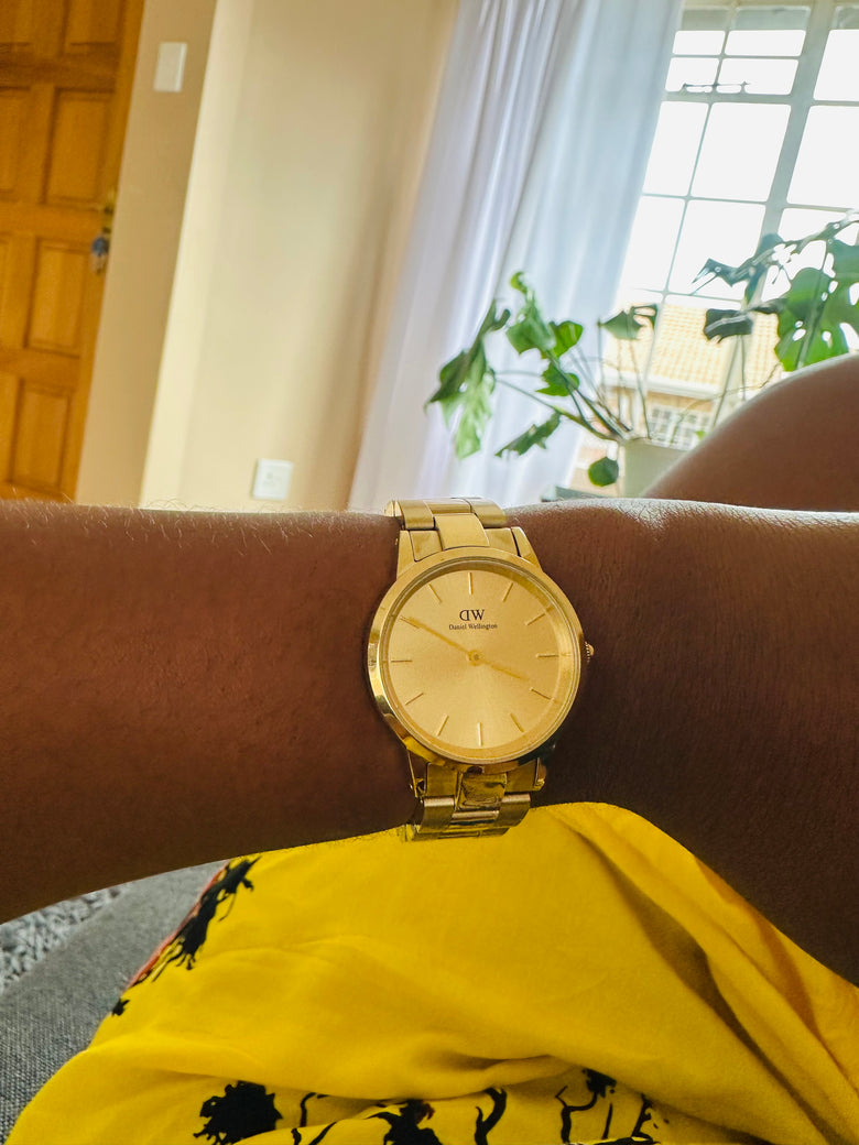 Photo from a customer review: 5 out of 5 stars, Xolisile