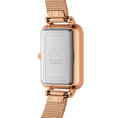 ダニエルウェリントンQUADRO PRESSED UNITONE Quadro Unitone - Silver square watch for women | DW